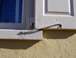 Early Example of Shutter Hook Hold Open Early Example of Shutter Hook Hold Open