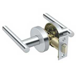 Deltana [ZMLR3U26] Die Cast Zinc Door Lever - Mandeville Series - Passage - Polished Chrome Finish