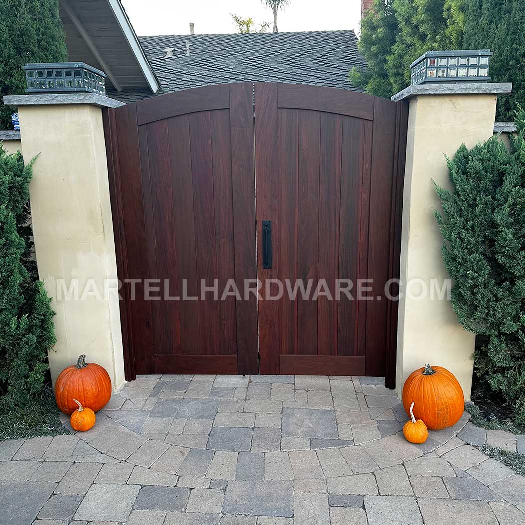Arched Ipe Entrance Double Gate Hardware Arched Ipe Entrance Double Gate Hardware