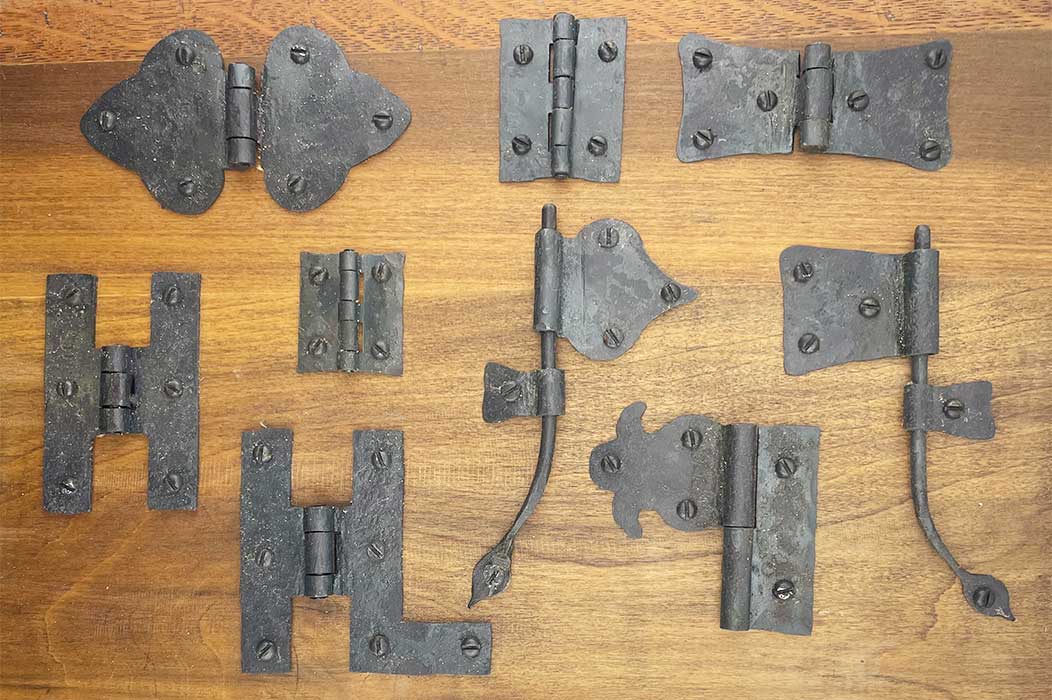Cabinet Hinges
