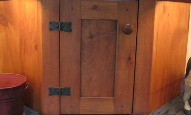 Hammered Hinges - Colonial American Style Inspired Hardware