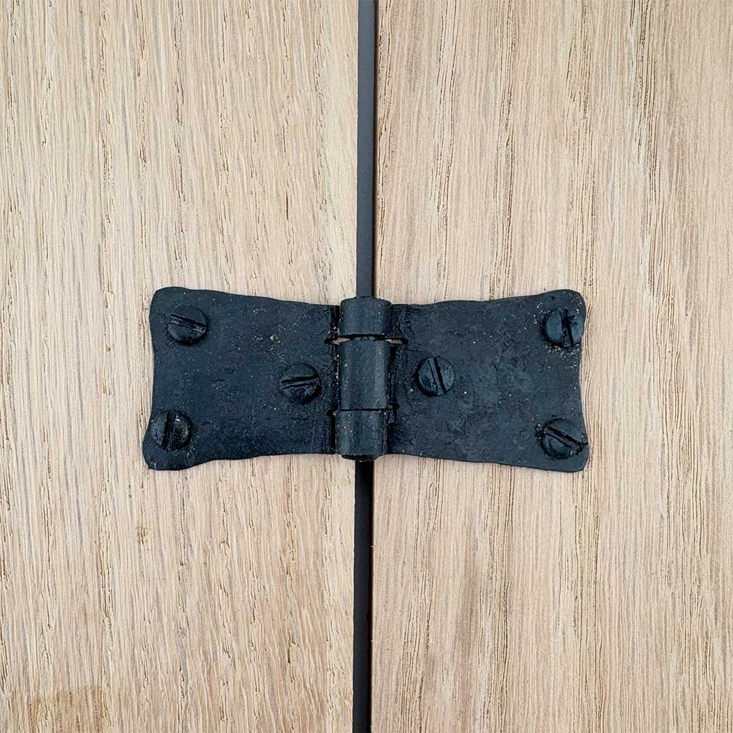 Hammered Hinges [101.01] Cabinet Hinge