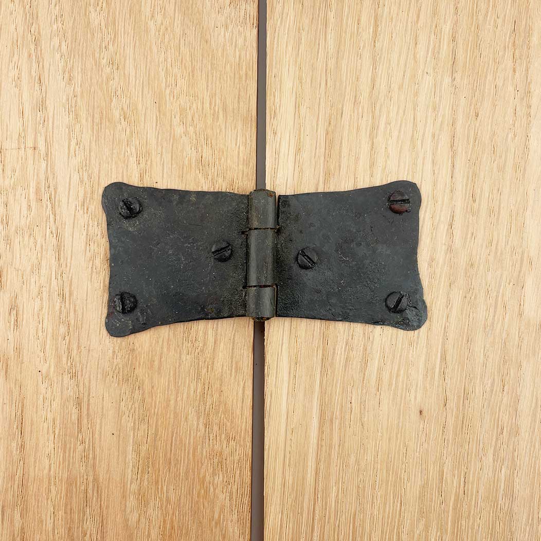 Hammered Hinges [101.03] Cabinet Hinge