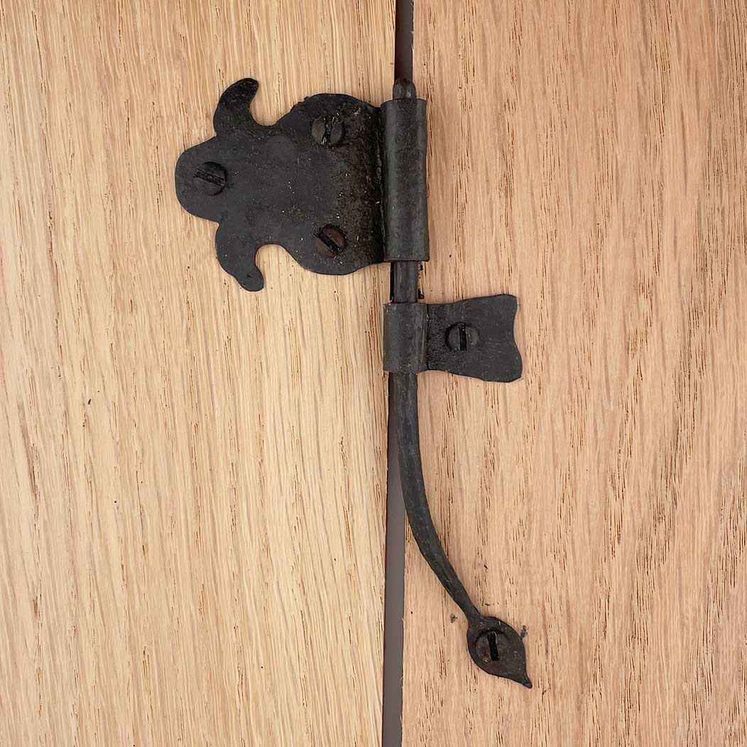 Hammered Hinges [110.50R-RT] Cabinet Hinge