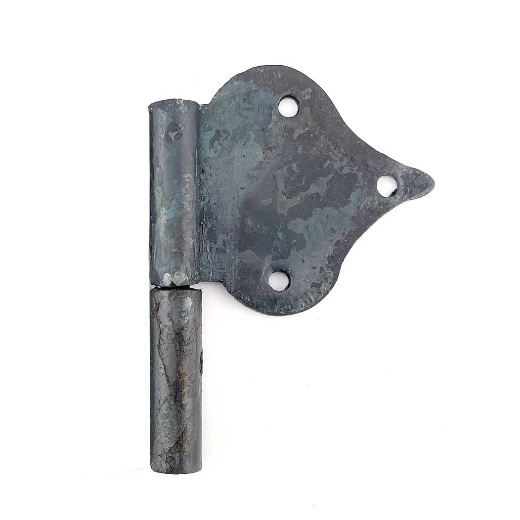 Hammered Hinges [114.20L-GM] Cabinet Hinge
