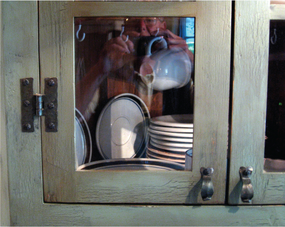 Hinge Feature