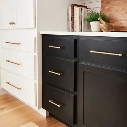 Jeffrey-Alexander-Hayworth-