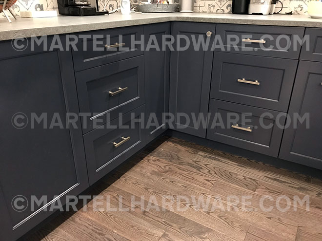 Two Tone Shaker Kitchen - Lew's Hardware