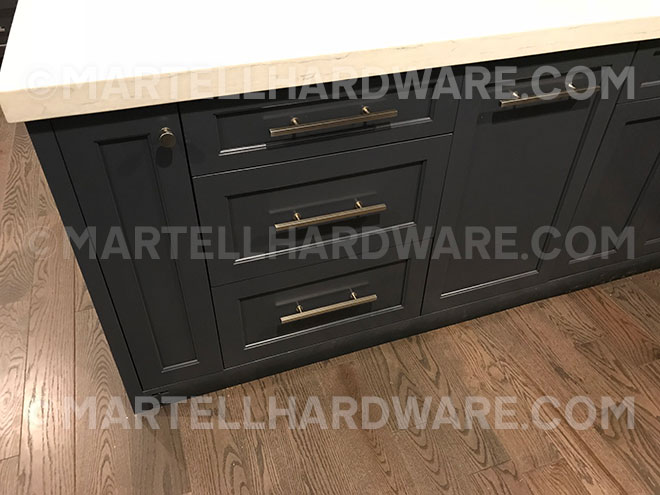 Two Tone Shaker Kitchen - Lew's Hardware