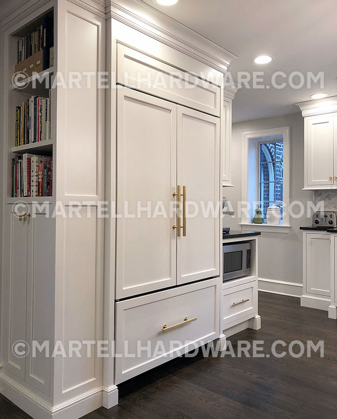 White Shaker Kitchen - Lew's Hardware