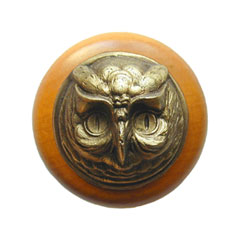 Notting Hill [NHW-711M-AB] Wood Cabinet Knob - Wise Owl - Maple - Antique Brass Finish - 1 1/2&quot; Dia.